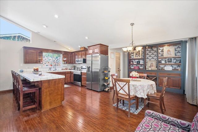 9013 Green River Way, Orangevale, CA 95662