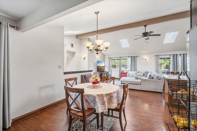 9013 Green River Way, Orangevale, CA 95662