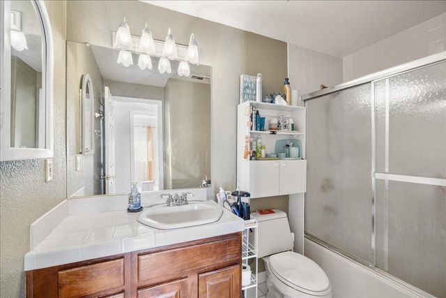 9013 Green River Way, Orangevale, CA 95662