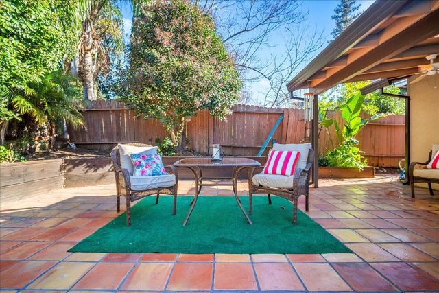 9013 Green River Way, Orangevale, CA 95662