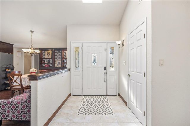 9013 Green River Way, Orangevale, CA 95662