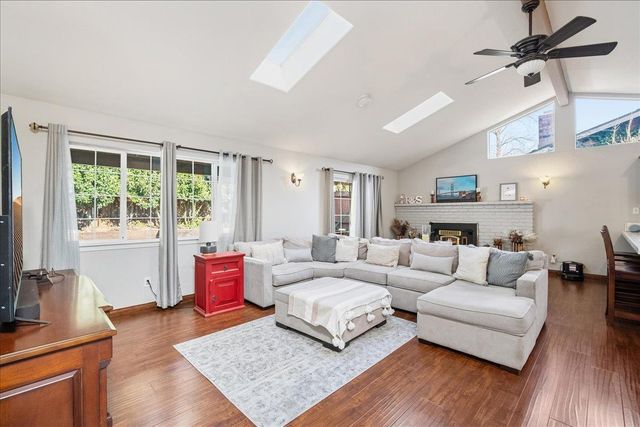 9013 Green River Way, Orangevale, CA 95662