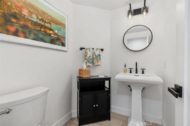 12 Aries Court, Newport Beach, CA 92663