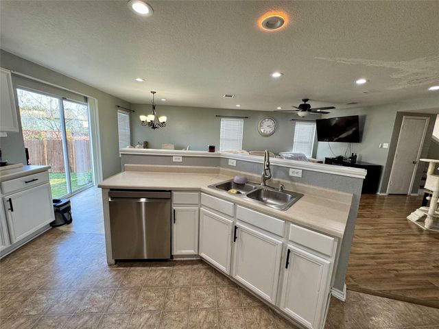 7738 Cedar Farm, San Antonio, TX 78239