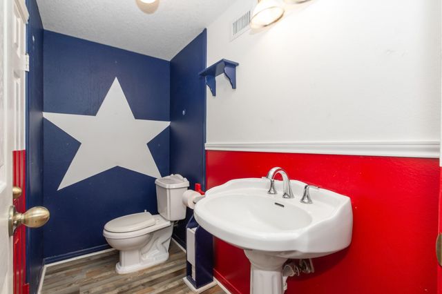 7316 Pine Drive, Alvin, TX 77511