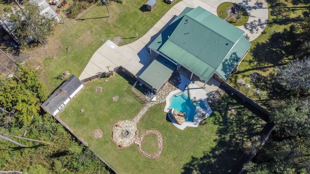 7316 Pine Drive, Alvin, TX 77511