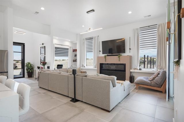 10 E Serena, Santa Fe, NM 87508