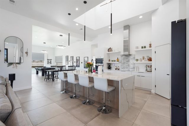 10 E Serena, Santa Fe, NM 87508