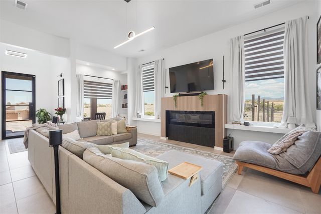 10 E Serena, Santa Fe, NM 87508