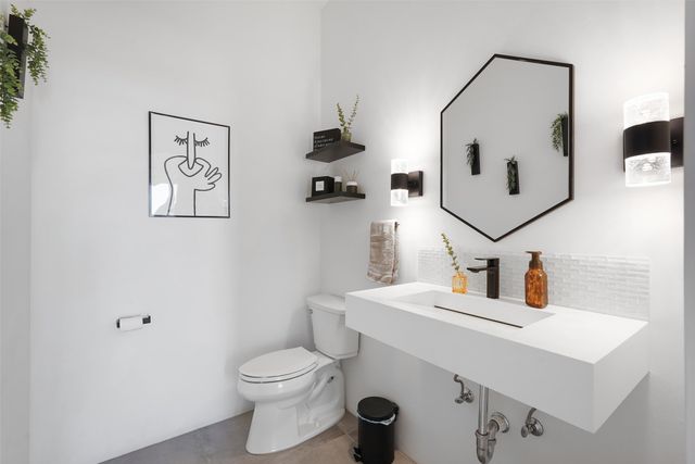 10 E Serena, Santa Fe, NM 87508