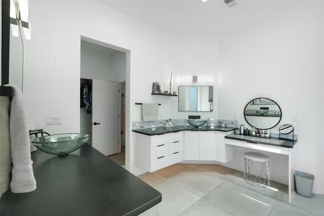 10 E Serena, Santa Fe, NM 87508