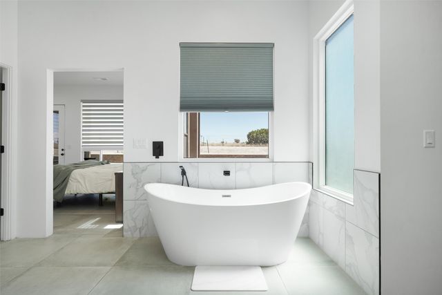 10 E Serena, Santa Fe, NM 87508
