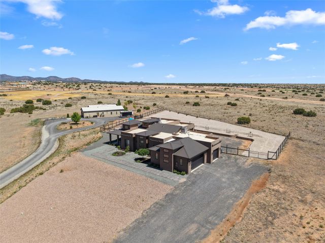 10 E Serena, Santa Fe, NM 87508