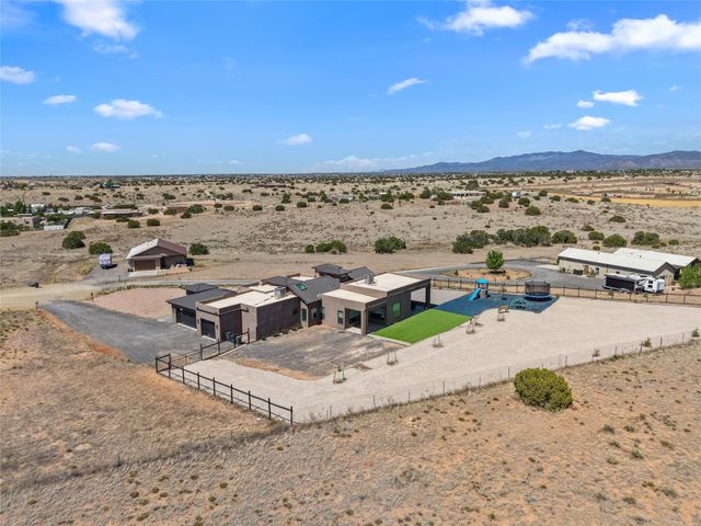 10 E Serena, Santa Fe, NM 87508