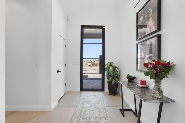10 E Serena, Santa Fe, NM 87508