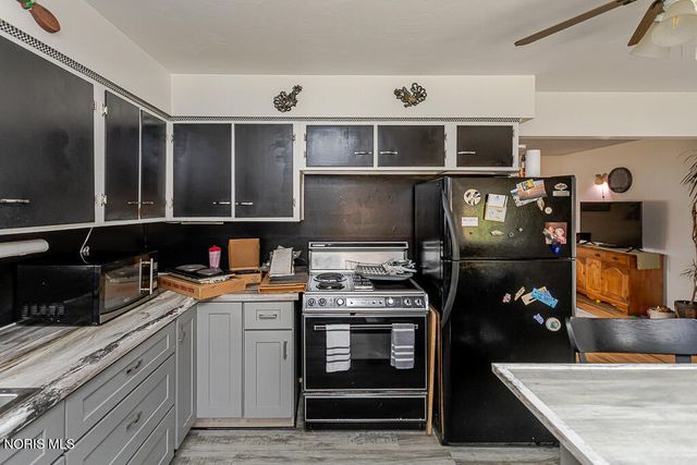 5235 303rd Street, Toledo, OH 43611