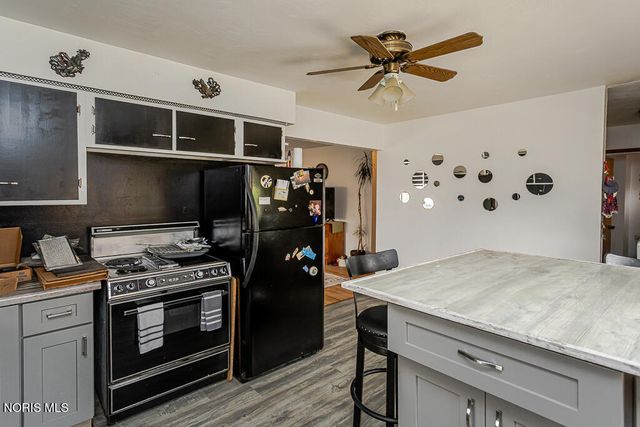 5235 303rd Street, Toledo, OH 43611