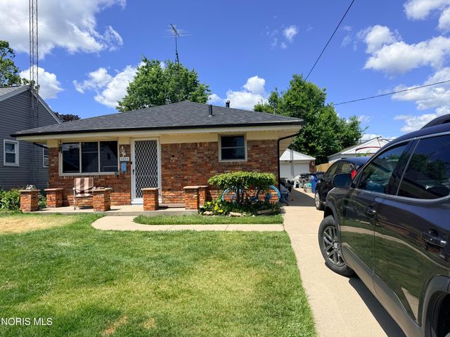 5235 303rd Street, Toledo, OH 43611