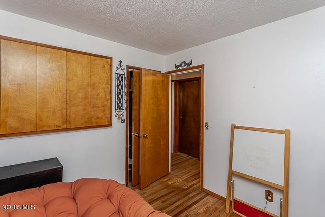 5235 303rd Street, Toledo, OH 43611
