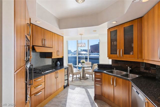 2857 Paradise Road 905, Las Vegas, NV 89109