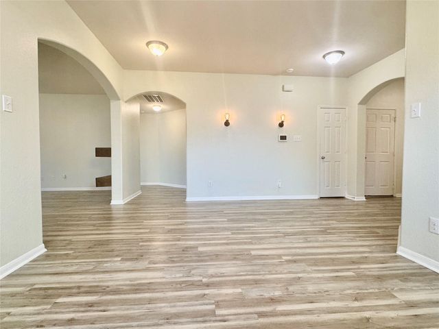 1205 Quarterhorse Drive, Alvin, TX 77511