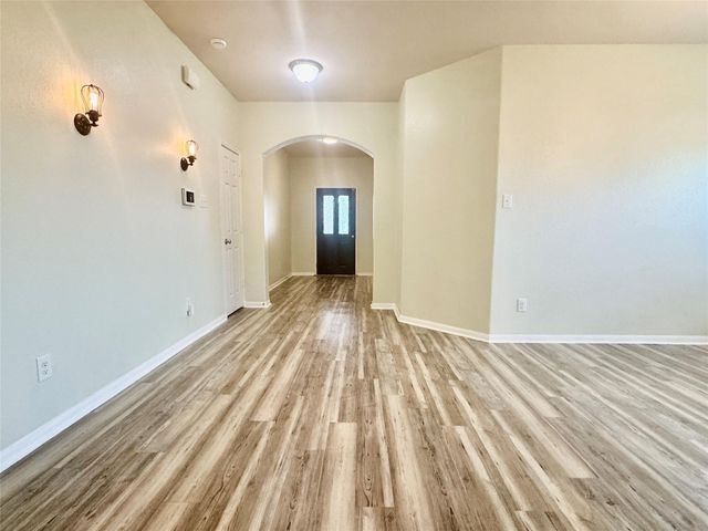 1205 Quarterhorse Drive, Alvin, TX 77511
