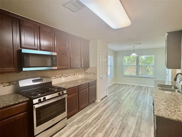 1205 Quarterhorse Drive, Alvin, TX 77511