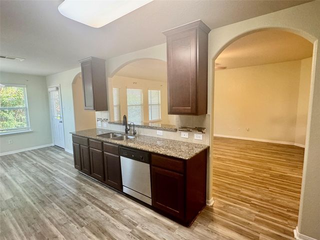 1205 Quarterhorse Drive, Alvin, TX 77511