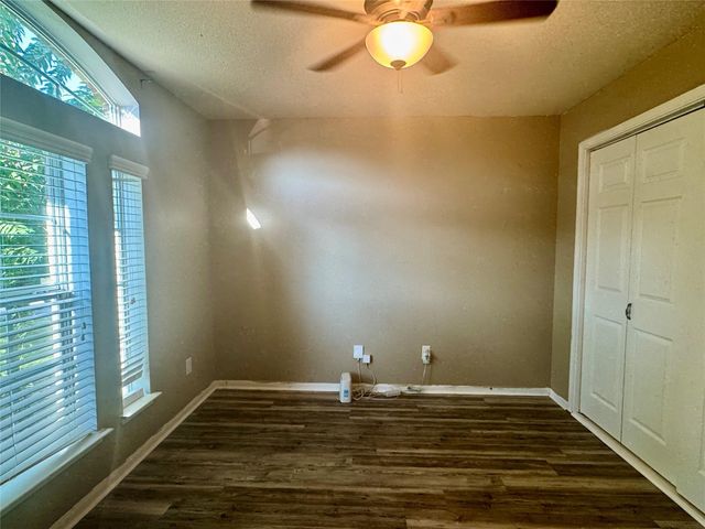 1205 Quarterhorse Drive, Alvin, TX 77511