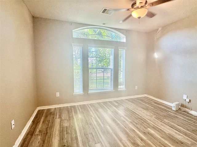 1205 Quarterhorse Drive, Alvin, TX 77511