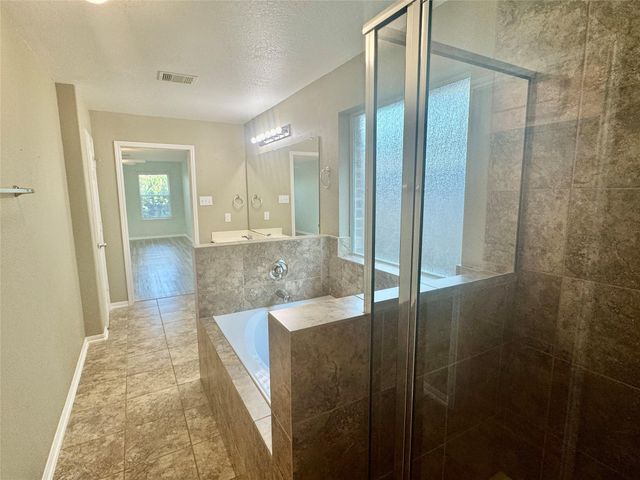 1205 Quarterhorse Drive, Alvin, TX 77511