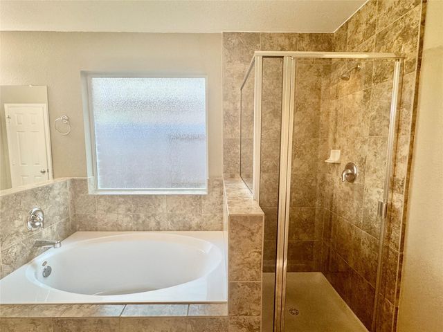 1205 Quarterhorse Drive, Alvin, TX 77511