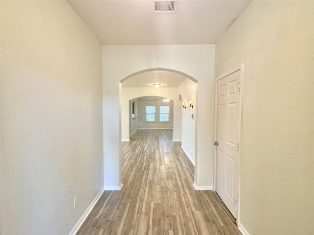 1205 Quarterhorse Drive, Alvin, TX 77511