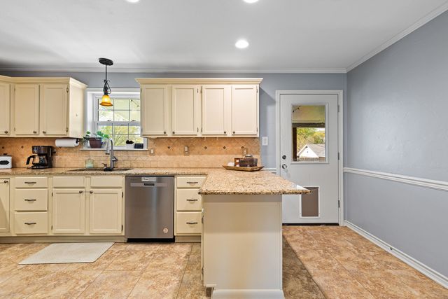 3436 Rupe Huffman Rd, Longview, TX 75605