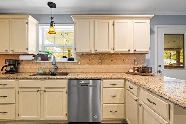 3436 Rupe Huffman Rd, Longview, TX 75605