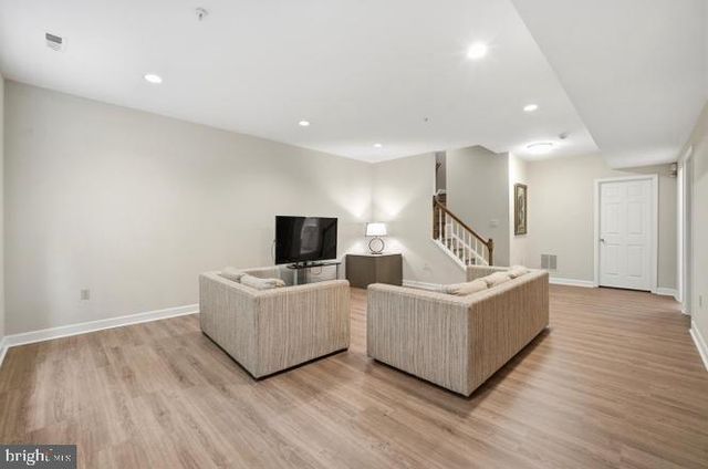 7809 HIDDEN MEADOW TER, Potomac, MD 20854
