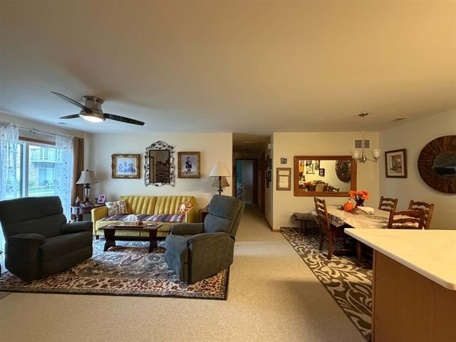 24134 Wedgewood Circle 39, Warren, MI 48091