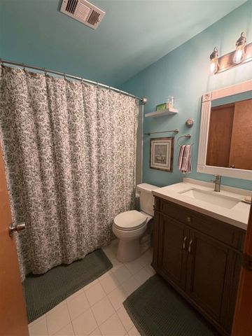 24134 Wedgewood Circle 39, Warren, MI 48091