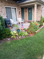 24134 Wedgewood Circle 39, Warren, MI 48091