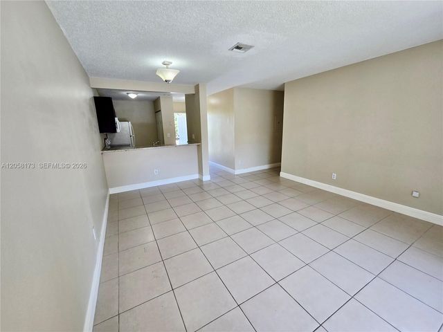 3724 NW 115th Avenue 2724, Coral Springs, FL 33065