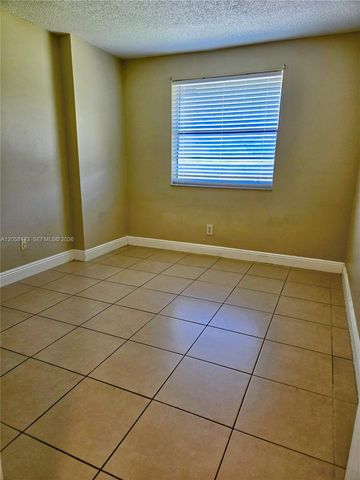 3724 NW 115th Avenue 2724, Coral Springs, FL 33065