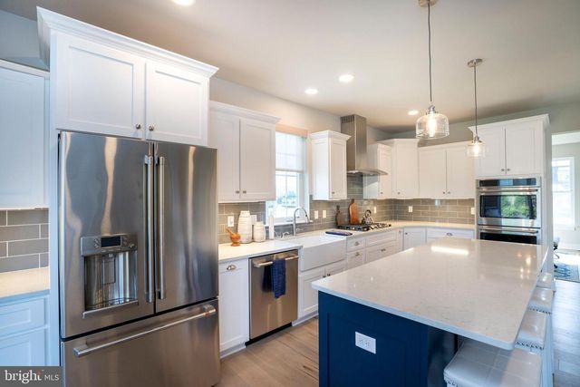 179 APPLE VIEW DR, State College, PA 16801