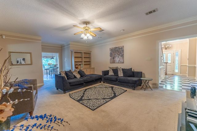 2029 WOODCHASE CV, Memphis, TN 38016