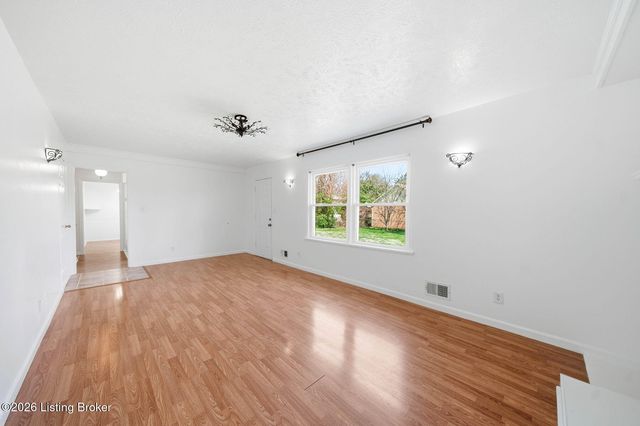 4109 Stony Brook Dr, Jeffersontown, KY 40299