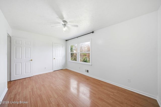 4109 Stony Brook Dr, Jeffersontown, KY 40299
