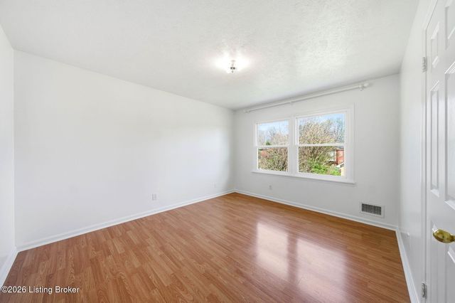 4109 Stony Brook Dr, Jeffersontown, KY 40299