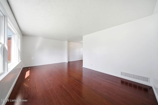 4109 Stony Brook Dr, Jeffersontown, KY 40299