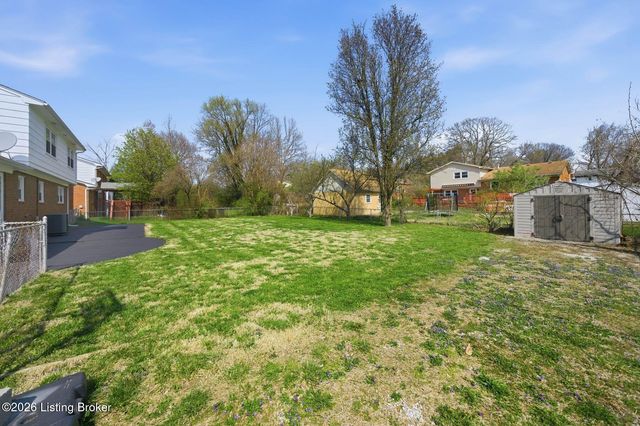 4109 Stony Brook Dr, Jeffersontown, KY 40299