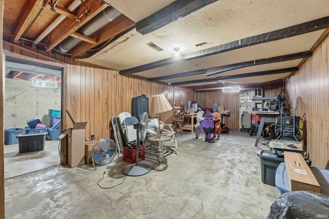 8809 Voyager Drive, Fort Wayne, IN 46804