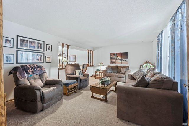 8809 Voyager Drive, Fort Wayne, IN 46804